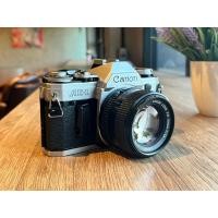 ราคา กล้องฟิล์ม Canon AE-1 Film Camera + เลนส์มือหมุน FD 50mm F1.4 เต็มระบบ (41556547116)