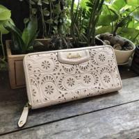 ราคา กระเป๋าสตางค์หนังแท้ COACH แท้ 100% ใบยาว ซิปรอบ มือสองญี่ปุ่น (6367847225)