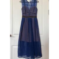 ราคา สินค้ามือสอง เดรสลูกไม้แขนกุดสีน้ำเงิน งานป้าย roselani size s (40530579347)