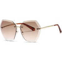 ราคา AEVOGUE แว่นตากันแดดผู้หญิงขนาดใหญ่ Rimless เพชรตัดเลนส์แว่นตากันแดด AE0534 (55159680761)