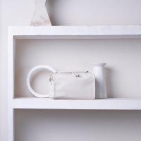 ราคา กระเป๋า Uwif buddy bag สี ivory (มือสอง) (13818477110)