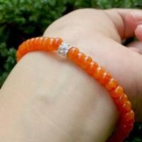 ราคา สร้อยข้อมือหยกพม่าแท้ส้มเนื้อแก้วทรงลูกคิด ขนาดเม็ดหยก 5.6 mm (26281278419)