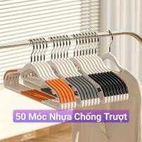 ราคา [ComBo] ไม้แขวนเสื้อพลาสติกกันลื่นหมุนได้ 360 องศา 50 อัน ตะขอพลาสติกแบบยืดหยุ่น TTS21] (29637554946)