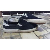 ราคา รองเท้า adidas 43 Slip-On มือสอง (47558694107)