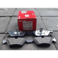 ราคา ผ้าเบรกหน้าBrembo BMW series5 รุ่น F10 520d 520i 530d (F11) 525d 528i 530d ปี2008-2016 (11539413530)