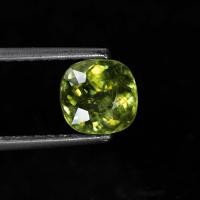 ราคา 1.85 ct พลอยแท้ พลอยดิบ สฟีน (Sphene) สีเขียวอ่อน ประกายรุ้ง ทรงไข่ แทนซาเนีย (42201225169)
