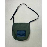 ราคา agnes b canvas cross body bag (used) (28427795877)