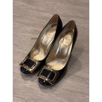 ราคา รองเท้า Roger Vivier ส้นสูง มือสอง ของแท้ (41906529675)