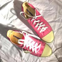 ราคา CONVERSE all star สีชมพู พื้นบาง (ไม่เคยใส่!!!) (3736170095)