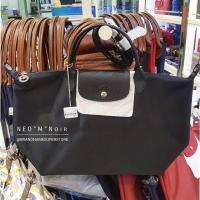 ราคา !!ลดกระหน่ำ!! (แท้ 100%) SALEแหลก!! LONGCHAMP NEO Size M สีดำ มาพร้อมสายสะพายข้างปรับสายได้ (924438215)