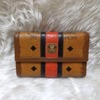 ราคา กระเป๋าสตางค์​mcm ของแท้​ มือ2​ ใบกลาง​ ขนาด​ 6​นิ้ว​ มีทำสีมาใหม่ (5536272436)