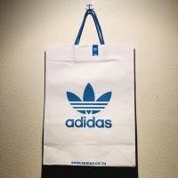 ราคา ถุงกระดาษ adidas จากช็อป ของแท้ 100% สภาพเหมือนใหม่ (4076873218)