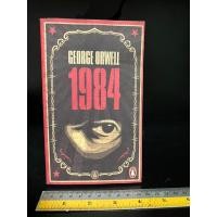 ราคา หนังสือมือสอง Used books : English | 1984 Nineteen Eighty-four :George Orwell (paperback) #1984 มหานครแห่งความคับแค้น (22631685141)