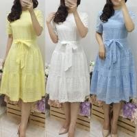 ราคา ชุดเดรสลูกไม้สีขาว/ฟ้า/เหลือง ฉลุลายสวยๆ มีผ้าผูกโบว์ M-XL (6154117551)