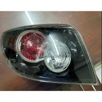 ราคา ไฟท้ายข้างซ้าย Mazda 3 รุ่น Bk 1.6 hatchback มือ1ของแท้ (6953597318)