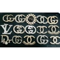 ราคา [พร้อมส่ง] เข็มกลัด ติดเสื้อ เข็มกลัดเพชร เข็มกลักมุก มีให้เลือกหลายแบบ หลายขนาด จัดส่งไวจร้า (8857992991)