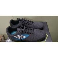 ราคา รองเท้าฟุตบอล รองเท้าสตั๊ด Umbro Ux Accuro II League TF US 8. 5 แท้100% (25297977339)
