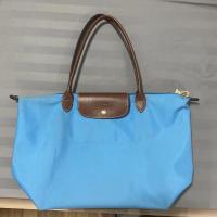 ราคา Longchamp shopping bag หูยาว size M สีฟ้า มือสอง (3128218492)