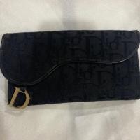 ราคา ChristianDiorWalletกระเป๋าสตางค์ของแท้%สภาพ70% (24325783653)