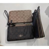 ราคา คล้องมือ COACH DOUBLE ZIP WALLET IN SIGNATURE CANVAS 2L (14299173841)