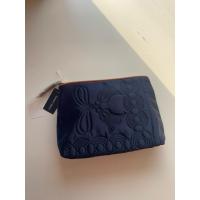 ราคา กระเป๋าใส่เครื่องสำอาง estee lauder (54252887283)