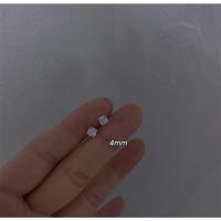 ราคา ต่างหูเพชร ต่างหูเงิน เพชรเม็ดเดียวสี่เหลี่ยม แฟชั่นเกาหลี ขนาด 4 mm. (12160281153)