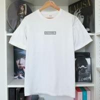 ราคา เสื้อยืด BANKSY, Genius or Vandal ศิลปินGraffiti มือสองของแท้ (20386725706)