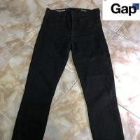 ราคา กางเกงยีนส์ขายาว สีดำแบรนด์เนม ยี่ห้อ GAP แท้ % (1967419408)