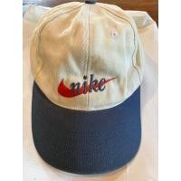 ราคา หมวก Nike วินเทจ สีขาวออกครีม (48057976382)