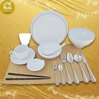 ราคา Royal Porcelain ชุดจานชามเซรามิค 17 ชิ้น จาน ชาม ช้อน ส้อม แก้ว เครื่องใช้บนโต๊ะอาหาร พอร์ซเลนสีขาว มีลวดลายริ้วในตัว (11562149855)