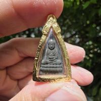 ราคา พระพุทโธน้อย คุณแม่บุญเรือน วัดอาวุธวิกสิตาราม กทม. รุ่นยกฐานะ พิมพ์เล็กเนื้อใบลาน บรรจุอัฐิ พร้อมเลี่ยมไมครอนกันน้ำ (28236156682)