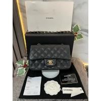 ราคา Used in good Chanel Mini8 Caviar Holo09 (27771951868)
