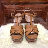 ราคา Used YSL Patent Tribute Sandals รองเท้า YSL ของแท้ สภาพดี ส่งต่อในราคาเบาๆ สนใจรีบทักมานะคะ พร้อมส่ง! (3187392575)