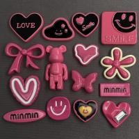 ราคา การ์ตูนสีชมพูชุด3ง รองเท้าเสน่ห์สําหรับการออกแบบแฟชั่นตุ๊กตาบาร์บี้เรซิ่นสีชมพู จิ๊บส์ เสน่ห์หมีสีชมพูหัวใจ งIY jbitzออกแบบสําหรับผู้ชายรองเท้าอุป (41319649686)