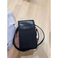 ราคา ขายกระเป๋า Charles & Keith แท้ สะพายข้าง สภาพ100% มีถุงให้ ของพ่อค้าเอง ยังไม่เคยใช้งาน ไม่มีตำหนิแม้แต่จุดเดียว (45708442646)