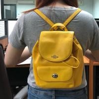 ราคา ขายเท COACH F37621 MINI BILLIE BACKPACK IN PEBBLE LEATHER SILVER/CANARY (1050246275)