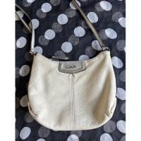 ราคา Coach กระเป๋าหนังสีครีม มือ 2 ของแท้ ซื้อจาก USA (29909863798)