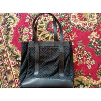 ราคา Gucci tote สีดำมือสองแท้ (11178421121)