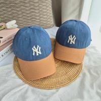 ราคา พร้อมส่ง [ใช้โค้ด30%ลด฿1,000] ของแท้‼️ MLB Color Block Denim-Like Unstructured Ball Cap หมวกสีกรม ปีกสีน้ำตาล NY (25137722860)
