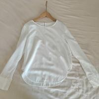 ราคา เสื้อเชิ้ตมือสองสีขาว กระดุมหลัง (22883976227)