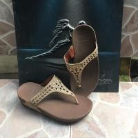 ราคา รองเท้า Fitflop แท้ (มือสอง) ส่งฟรี ems (3211123689)