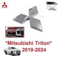 ราคา แท้ศูนย์ โลโก้กระจังหน้ารถ Mitsubishi Triton 2019 - 2023 2024 มิตซูบิชิ ไทรทัน ไตตั้น logo กระจังหน้า โลโก้ติดหน้ารถ (46706181504)
