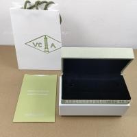 ราคา บรรจุภัณฑ์ระดับไฮเอนด์ของ Van VCA กล่องของขวัญ Four-Leaf Clover สร้อยข้อมือแหวนสร้อยคอกล่องเครื่องประดับสิบดอกไม้โรงงานเครื่องประดับ [yfy] (28244123927)