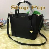 ราคา Charles & Keith Large Tote 2017 (Outlet) กระเป๋าแบรนด์เนม (217714786)