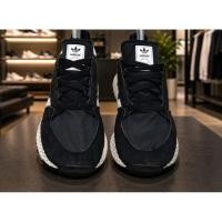 ราคา รองเท้าผ้าใบมือสองยี่ห้อ adidas size 38.5 (29824771298)
