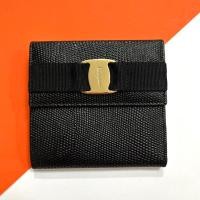 ราคา กระเป๋าสตางค์ SALVATORE FERRAGAMO VARA BOW WALLET แท้ (18285713101)