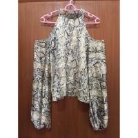ราคา เสื้อเปิดไหล่ ลายงู งานดีมาก งานป้าย (7115291712)