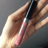 ราคา 4u2 kiss me harder สีสายป่าน 95% (194798924)