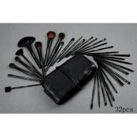 ราคา ชุดแปรงแต่งหน้า MAC 32 ชิ้น พร้อมซองหนัง (157826887)