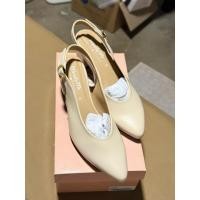 ราคา รองเท้าส้นสูงสีครีม แบบรัดส้น (40072563807)